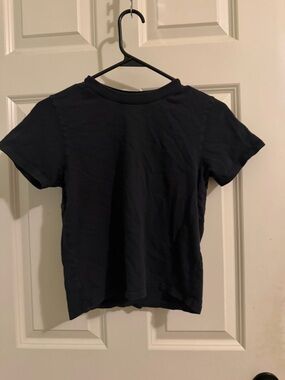 Brandy Melville Black Crewneck Tee